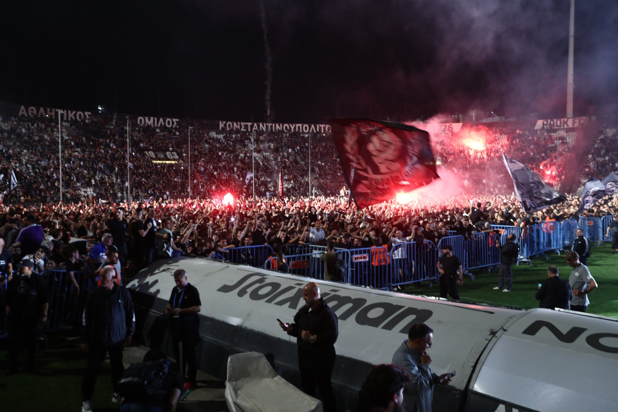 Ολονύχτιο πάρτι στη Θεσσαλονίκη για τα γενέθλια του ΠΑΟΚ! (video)