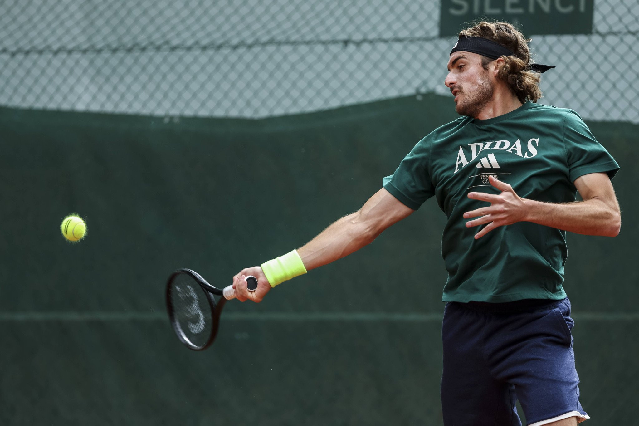 Τσιτσιπάς: «Δεν έχω αυτοπεποίθηση στο forehand μου, νιώθω χαμένος»