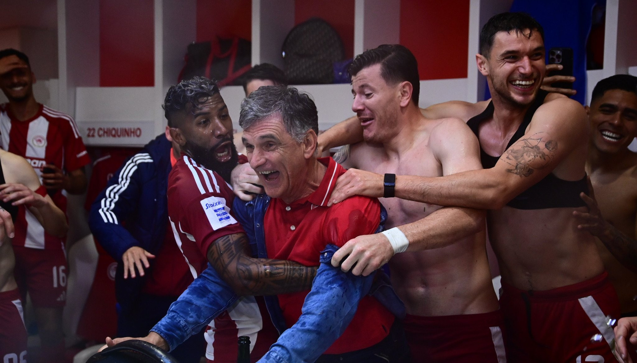 «Μεντιλίμπαρ οε, οε, οε»: Η αποθέωση των παικτών στον Βάσκο (video)