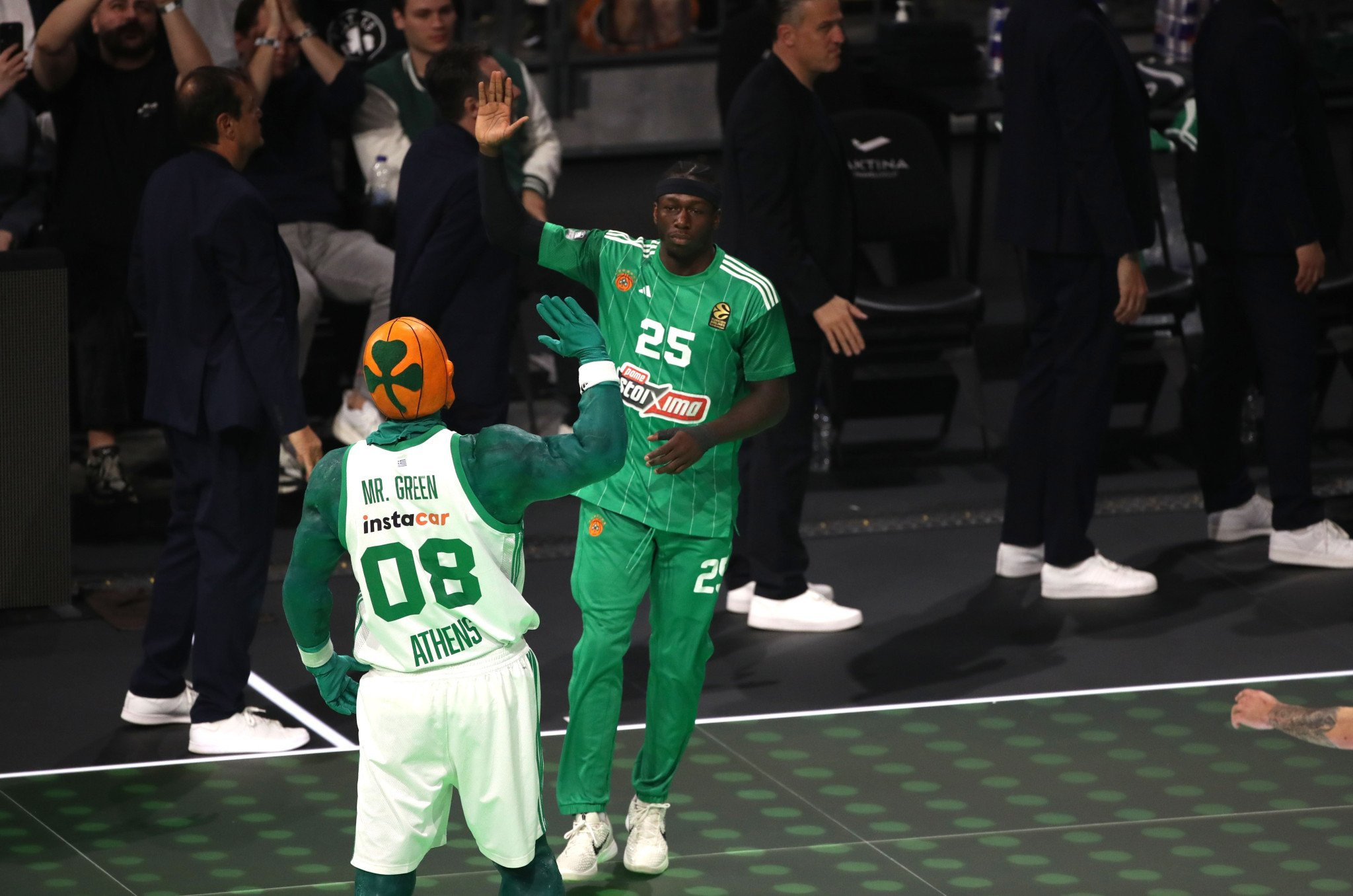 Από τον Τουρκσάν στον Ναν: Η αναδρομή της Euroleague σε όλους τους MVP της ιστορίας (video) Από τον Τουρκσάν στον Ναν: Η αναδρομή της Euroleague σε όλους τους MVP της ιστορίας (video)