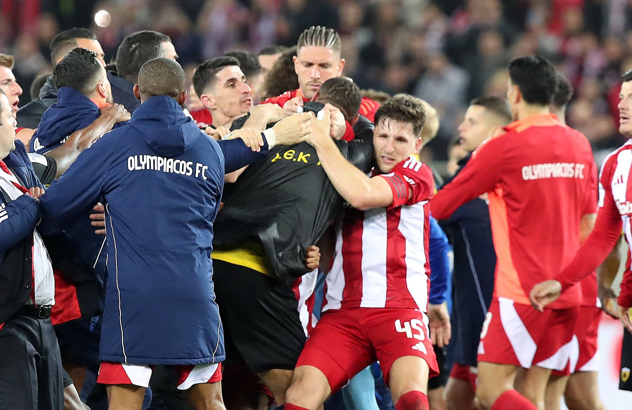 Τιμωρία τριών αγωνιστικών σε Κάρμο, Πασχαλάκη, Μαρσιάλ και Μουκουντί - Μία στον Αλμέιδα