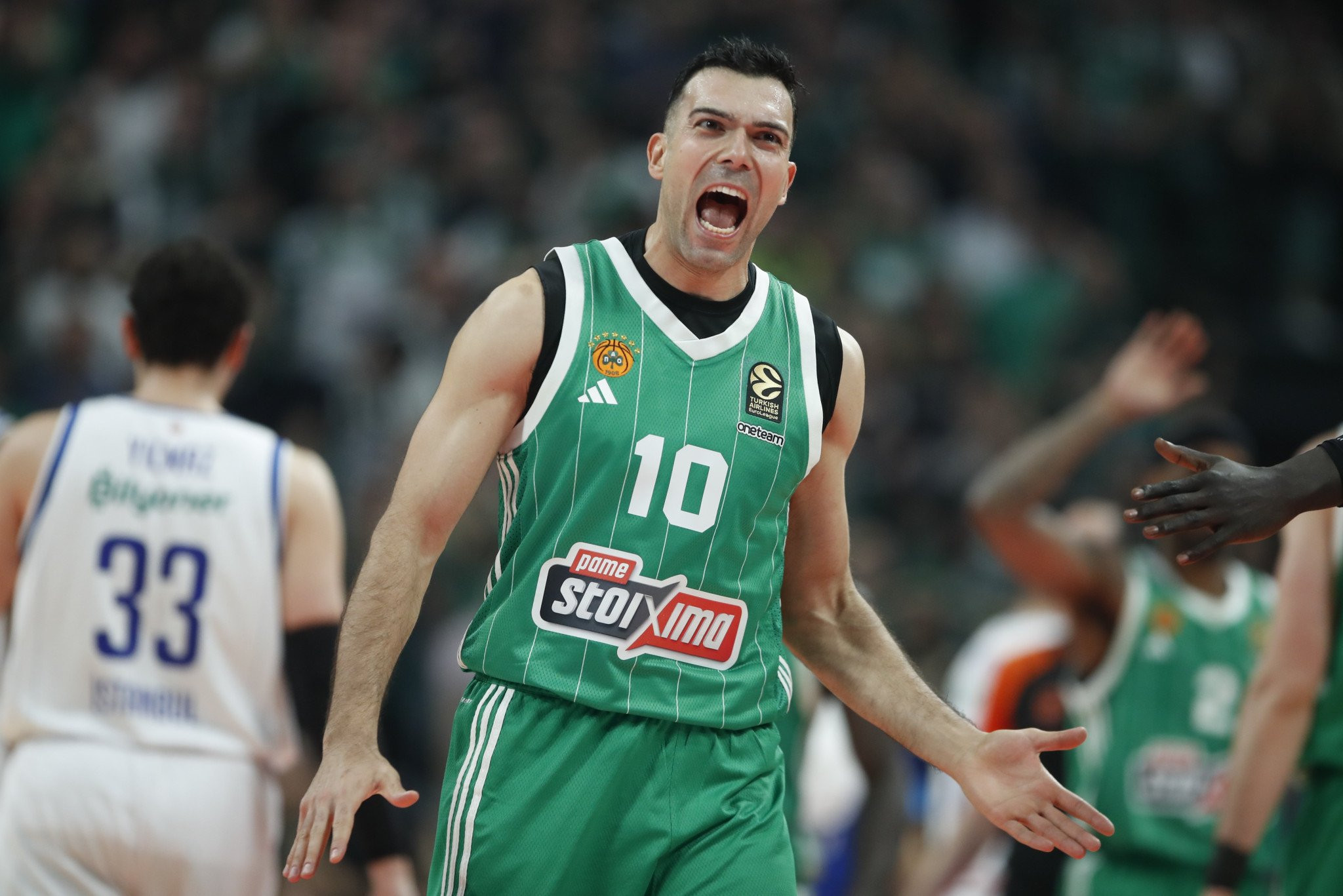 Τώρα μιλάει ο Σλούκας και πληρώνει στο 2.12