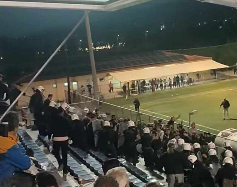 Σοβαρά επεισόδια σε τελικό Κυπέλλου - Ξύλο στην εξέδρα με επέμβαση των ΜΑΤ (video)