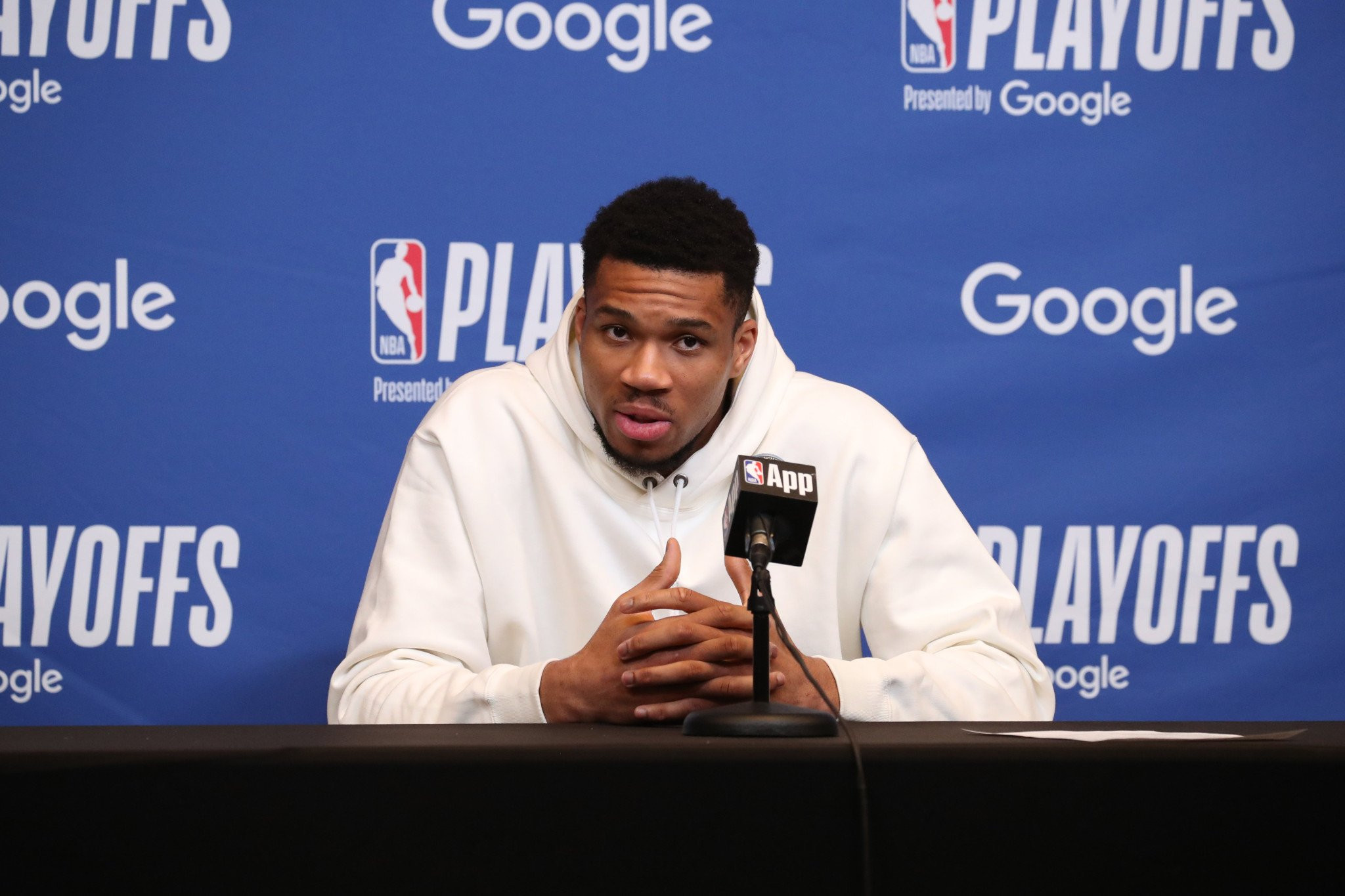 Εξαλλος Γιάννης: «Η μητέρα μου δεν μπήκε στο παρκέ, ούτε όταν πήρα το πρωτάθλημα!»