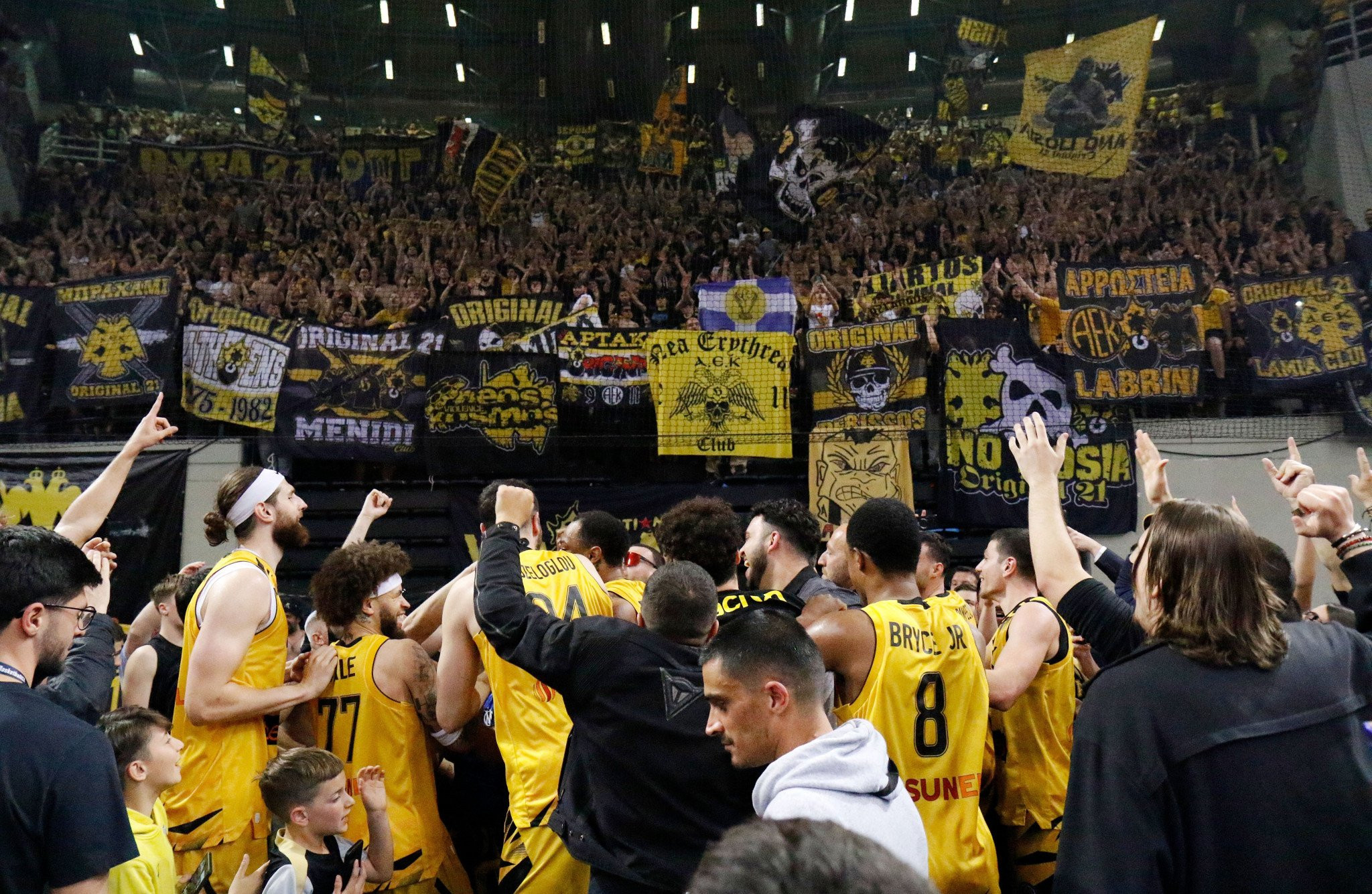 Η ΑΕΚ Betsson μπορεί να φτάσει στο ανέφικτο μόνο με τον έκτο παίκτη στο πλευρό της Η ΑΕΚ Betsson μπορεί να φτάσει στο ανέφικτο μόνο με τον έκτο παίκτη στο πλευρό της