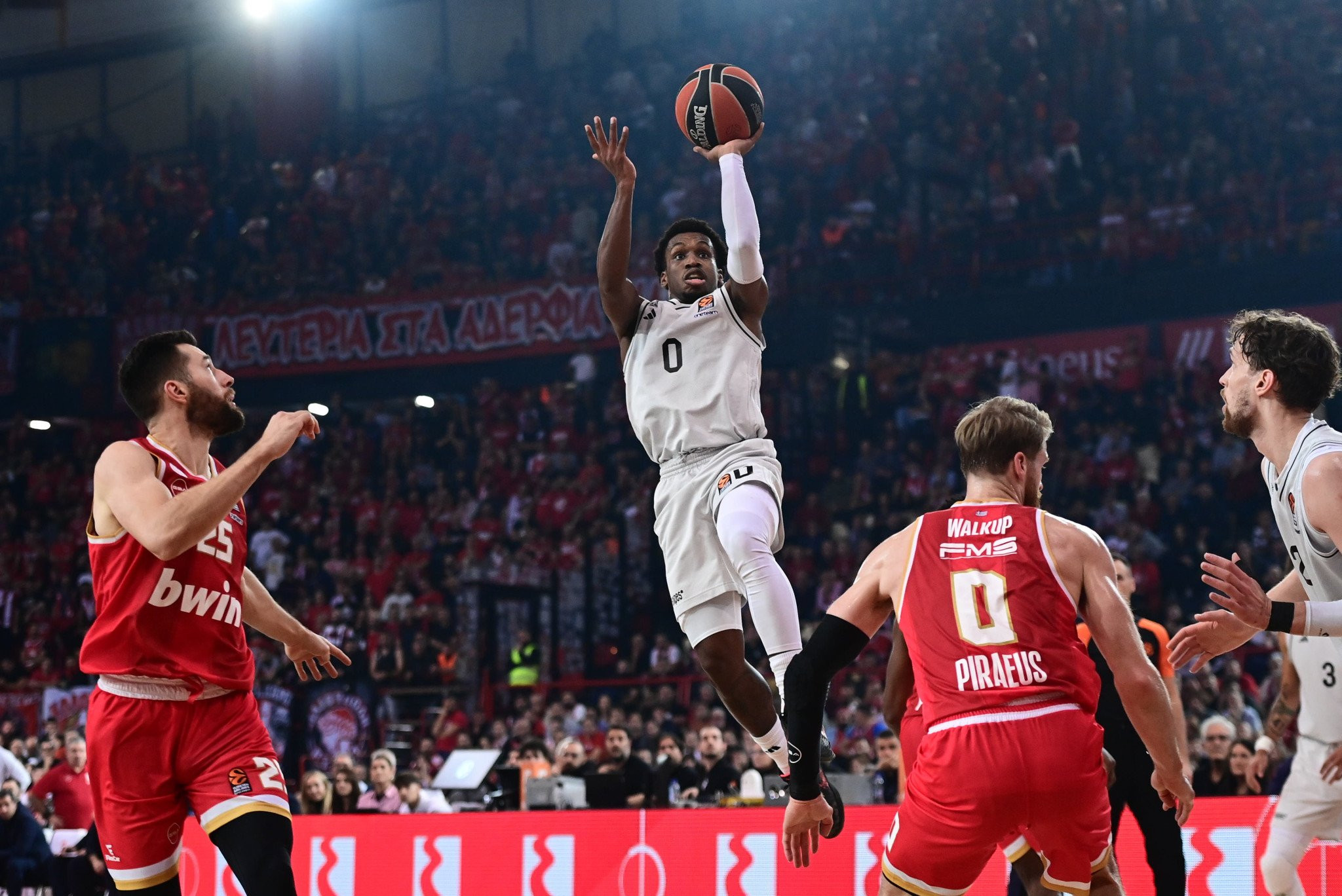 Ο Σορτς, το NBA και τα 2,5 εκατομμύρια της Ευρώπης - Στη γωνία Παναθηναϊκός και Ολυμπιακός