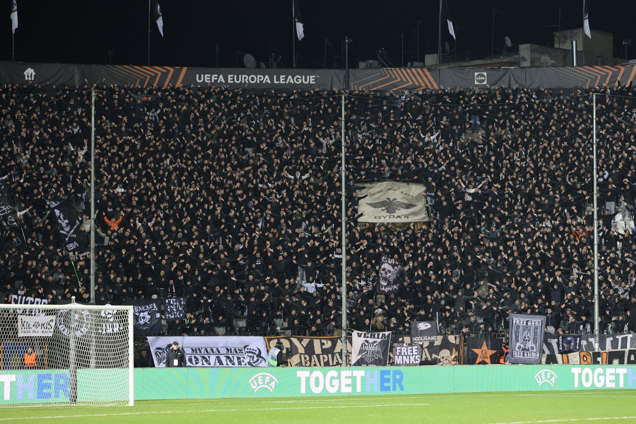 Sold out το ΠΑΟΚ-ΑΕΚ στο αντίο του Βιεϊρίνια