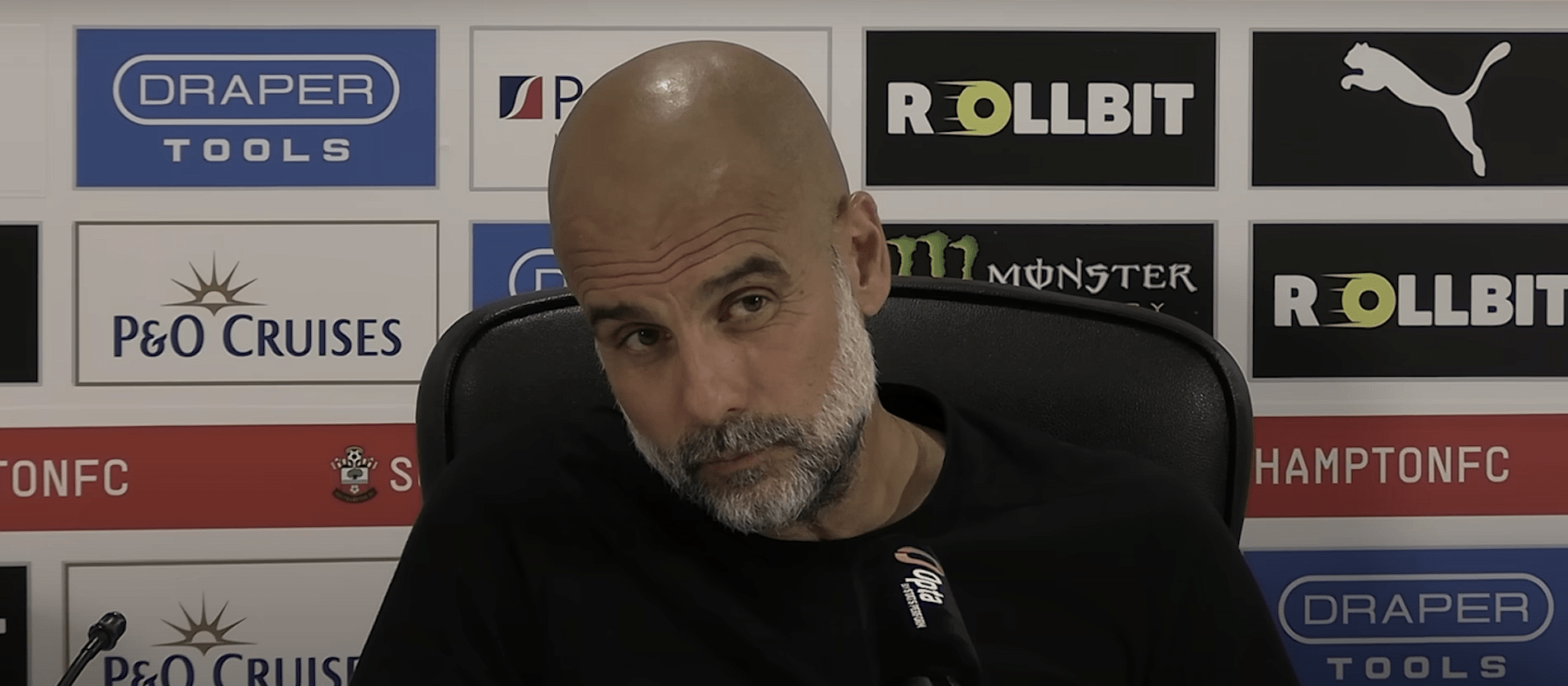 Απασφάλισε ο Γκουαρδιόλα: «Αν η Σαουθάμπτον θέλει να παίζει έτσι ενώ έχει υποβιβαστεί...» Απασφάλισε ο Γκουαρδιόλα: «Αν η Σαουθάμπτον θέλει να παίζει έτσι ενώ έχει υποβιβαστεί...»
