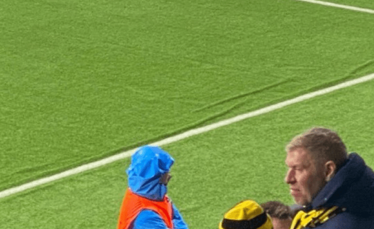 Τρελάθηκαν στην Αγγλία: Ο χλοοτάπητας στο γήπεδο της Μπόντο έμοιαζε με... Subbuteo