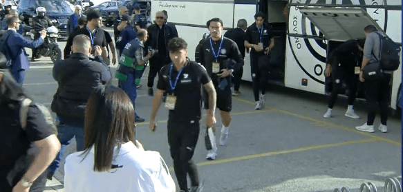 Η άφιξη της αποστολής του ΟΦΗ στο ΟΑΚΑ (video)