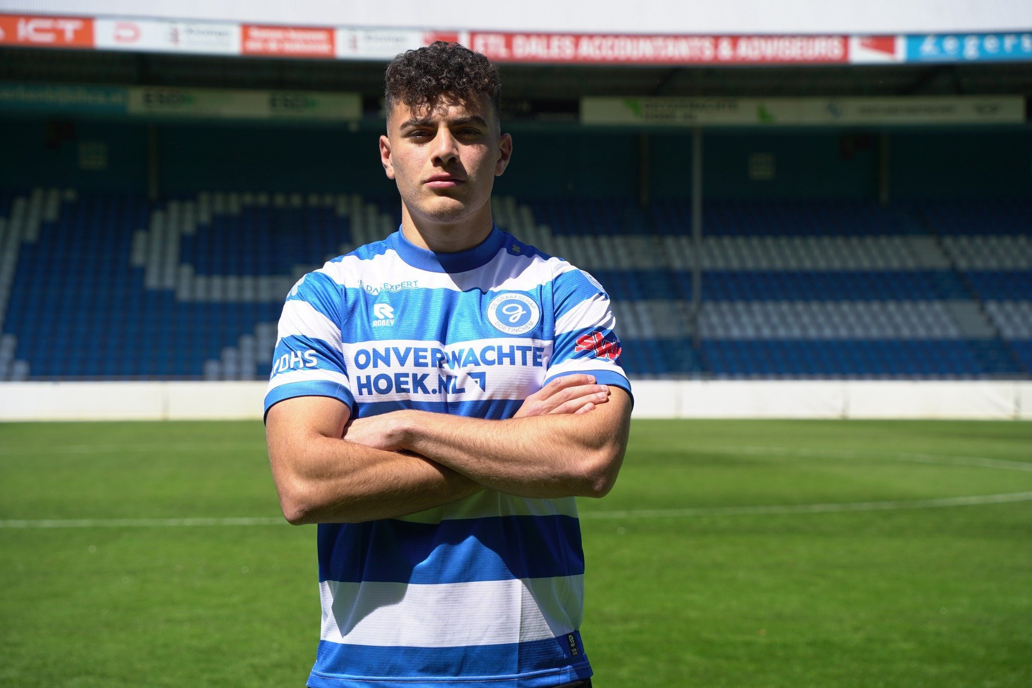 Παρελθόν από την ΑΕΚ ο Θεοδωρίδης - Υπέγραψε για δύο χρόνια στη Ντε Γκράαφσαπ