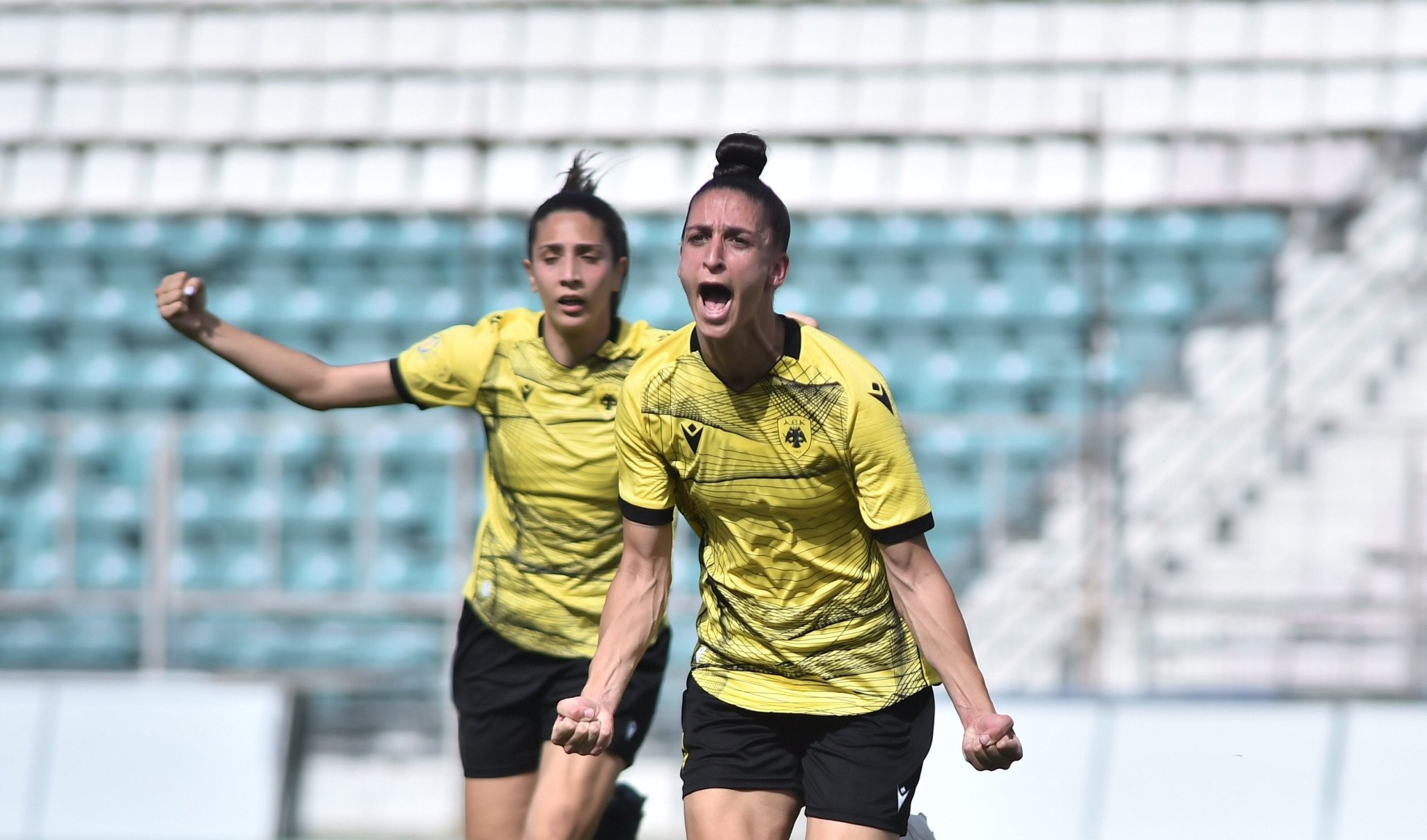 Τα σάρωσε όλα η ΑΕΚ - Κατέκτησαν το νταμπλ τα κορίτσια στο Βόλο