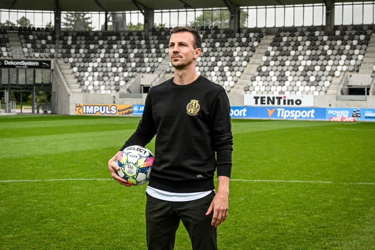 Ανακοινώθηκε από τη Χράντετς Κράλοβε ο Βλαντιμίρ Νταρίντα