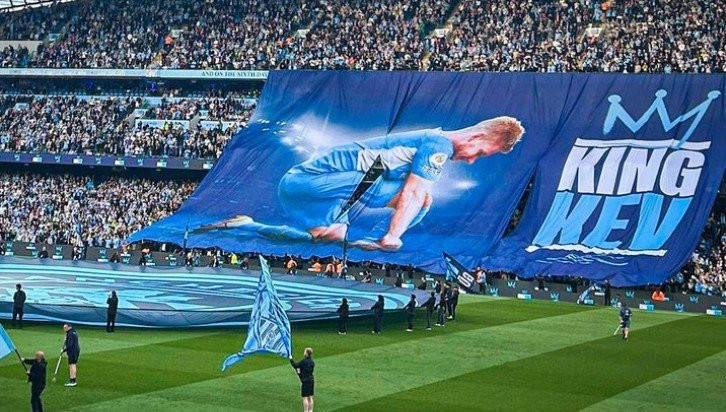 Συγκλονιστικό πανό για το τελευταίο ματς του Ντε Μπρόινε στο «Etihad»