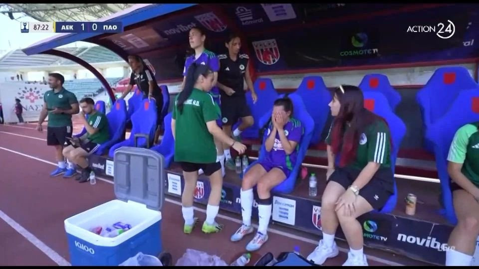 Απαρηγόρητη η Ραπάτσκα, αποχώρησε κλαίγοντας μετά τον τελικό (video)