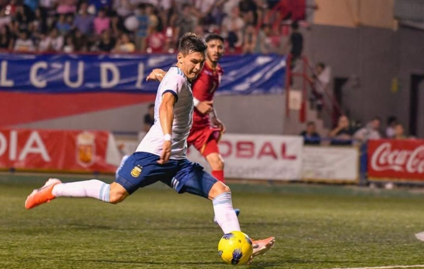 Ο Βόλος «χτυπάει» εξτρέμ της Μπόκα Τζούνιορς