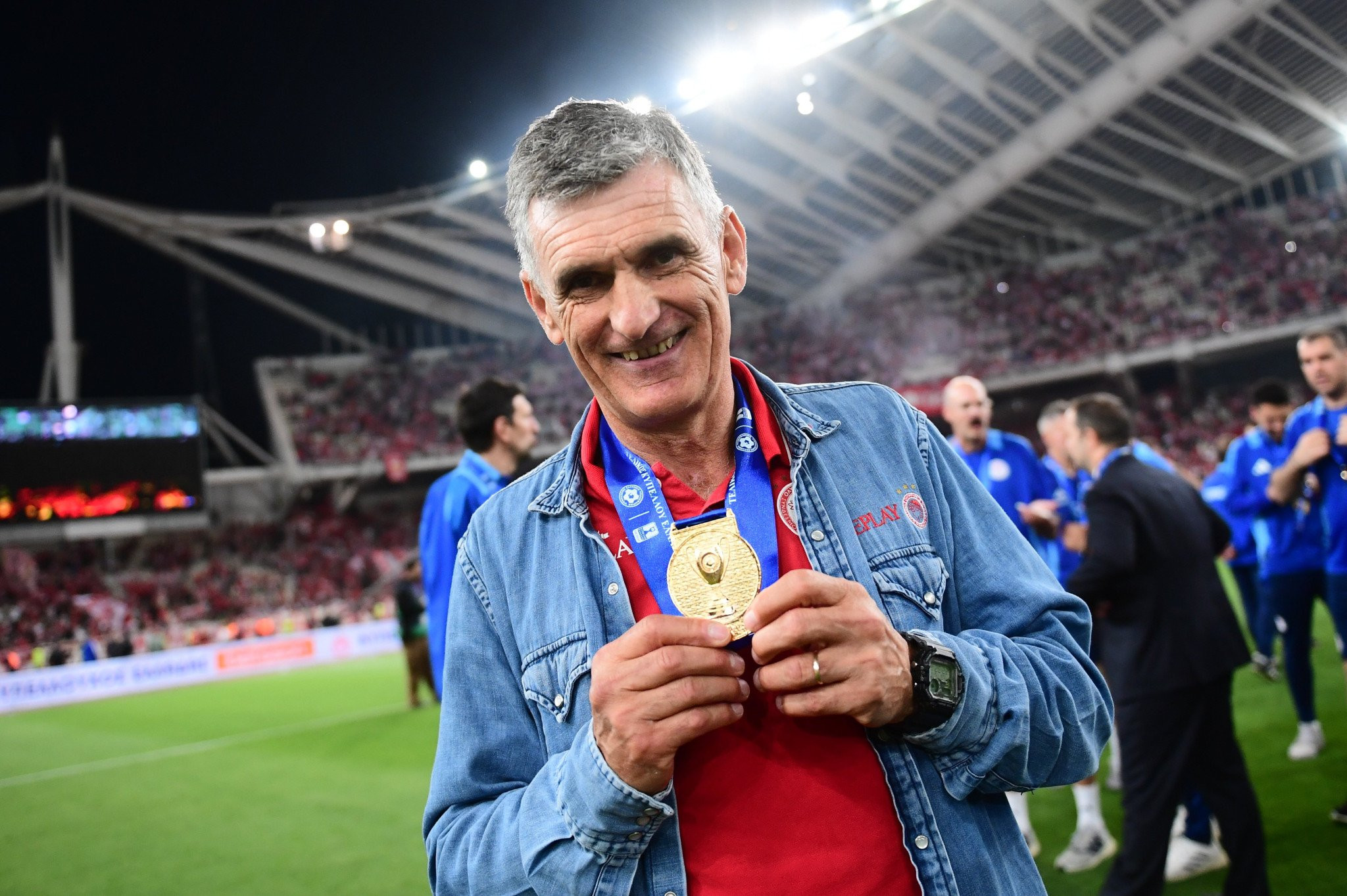 Ο Μεντιλίμπαρ 1,5 χρόνο στον Ολυμπιακό κατέκτησε τα πάντα!