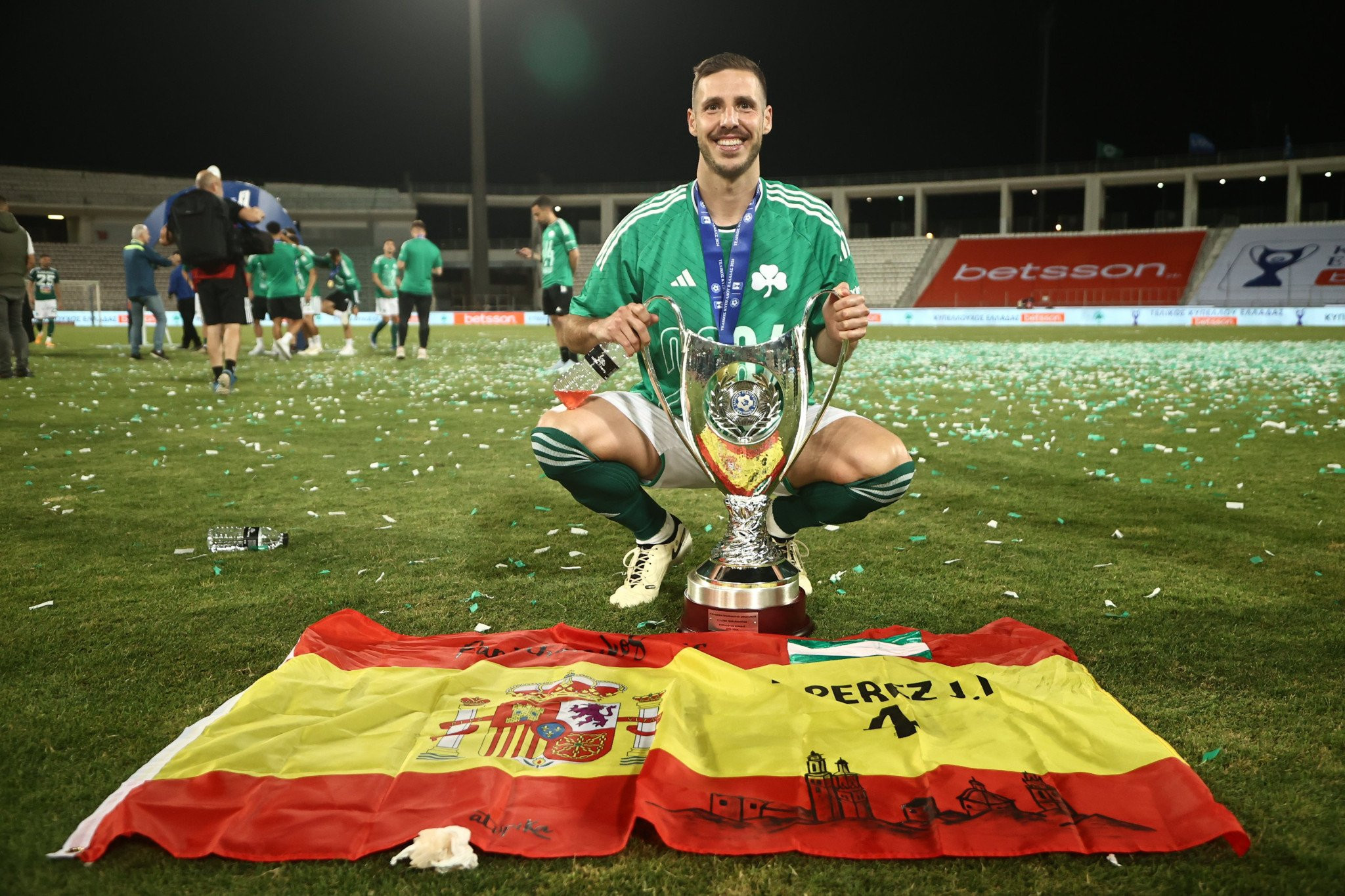 Το συγκλονιστικό μήνυμα του Ρουμπέν: «Σήμερα και για πάντα, θα σας κουβαλάω στην καρδιά μου» Το συγκλονιστικό μήνυμα του Ρουμπέν: «Σήμερα και για πάντα, θα σας κουβαλάω στην καρδιά μου»