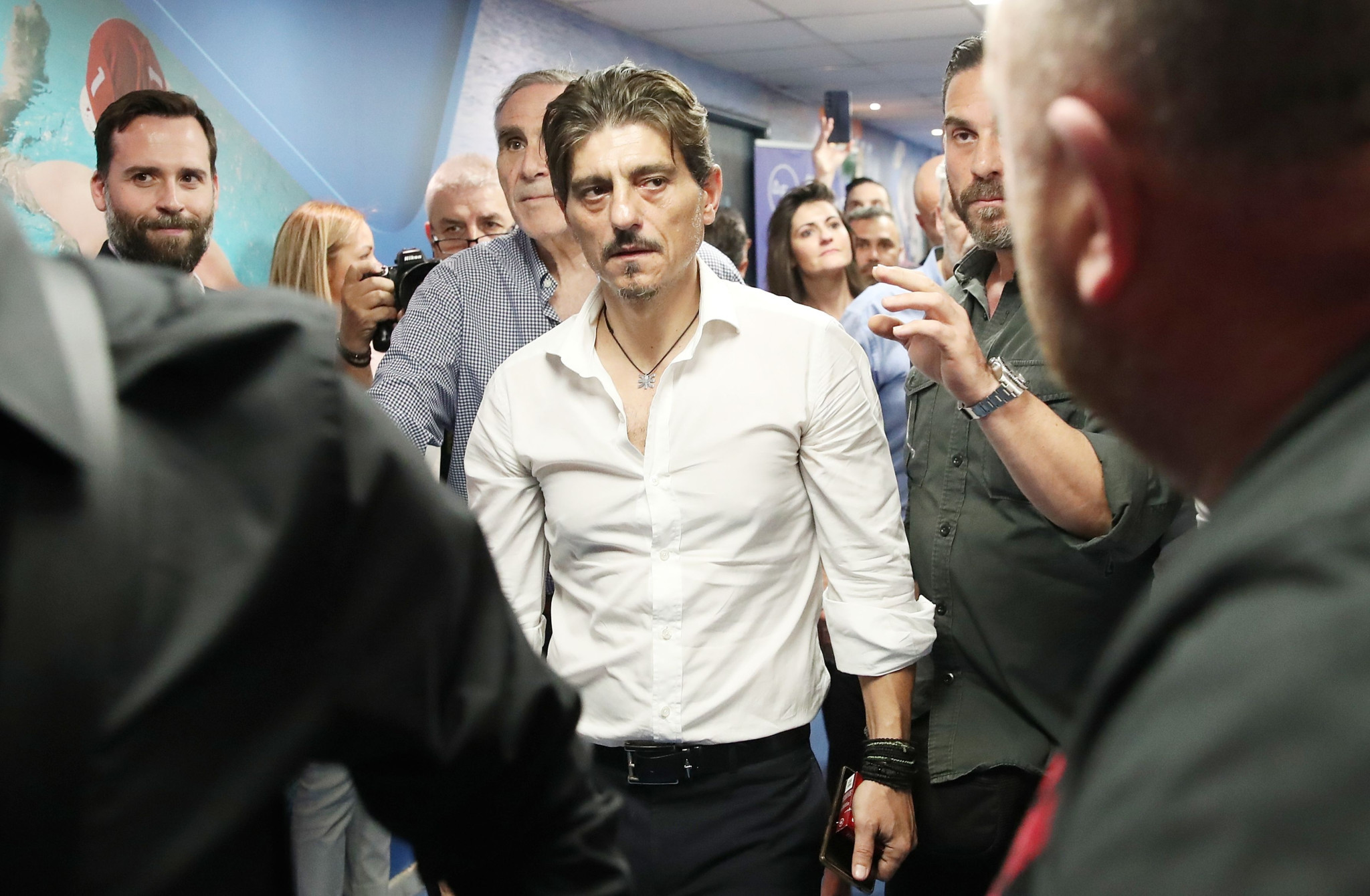 Απρόοπτο με Γιαννακόπουλο: Κόλλησε το ασανσέρ στο Υπουργείο