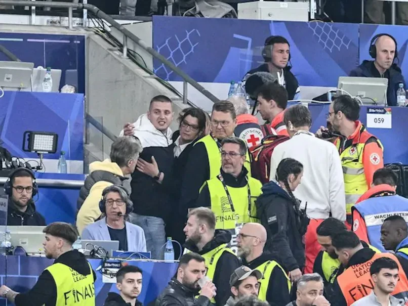 Τραγωδία στην Allianz Arena: Φίλαθλος σκοτώθηκε μετά από πτώση από την κερκίδα