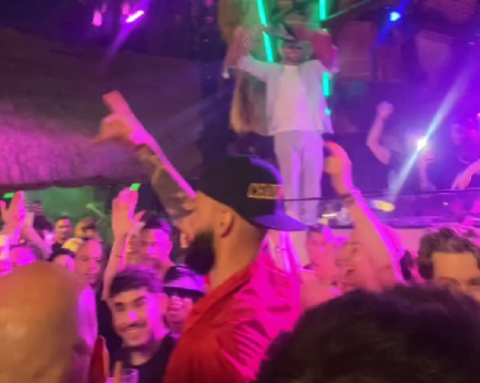 Σε κλαμπ της παραλιακής γιόρτασαν το πρωτάθλημα οι παίκτες του Ολυμπιακού (vid)