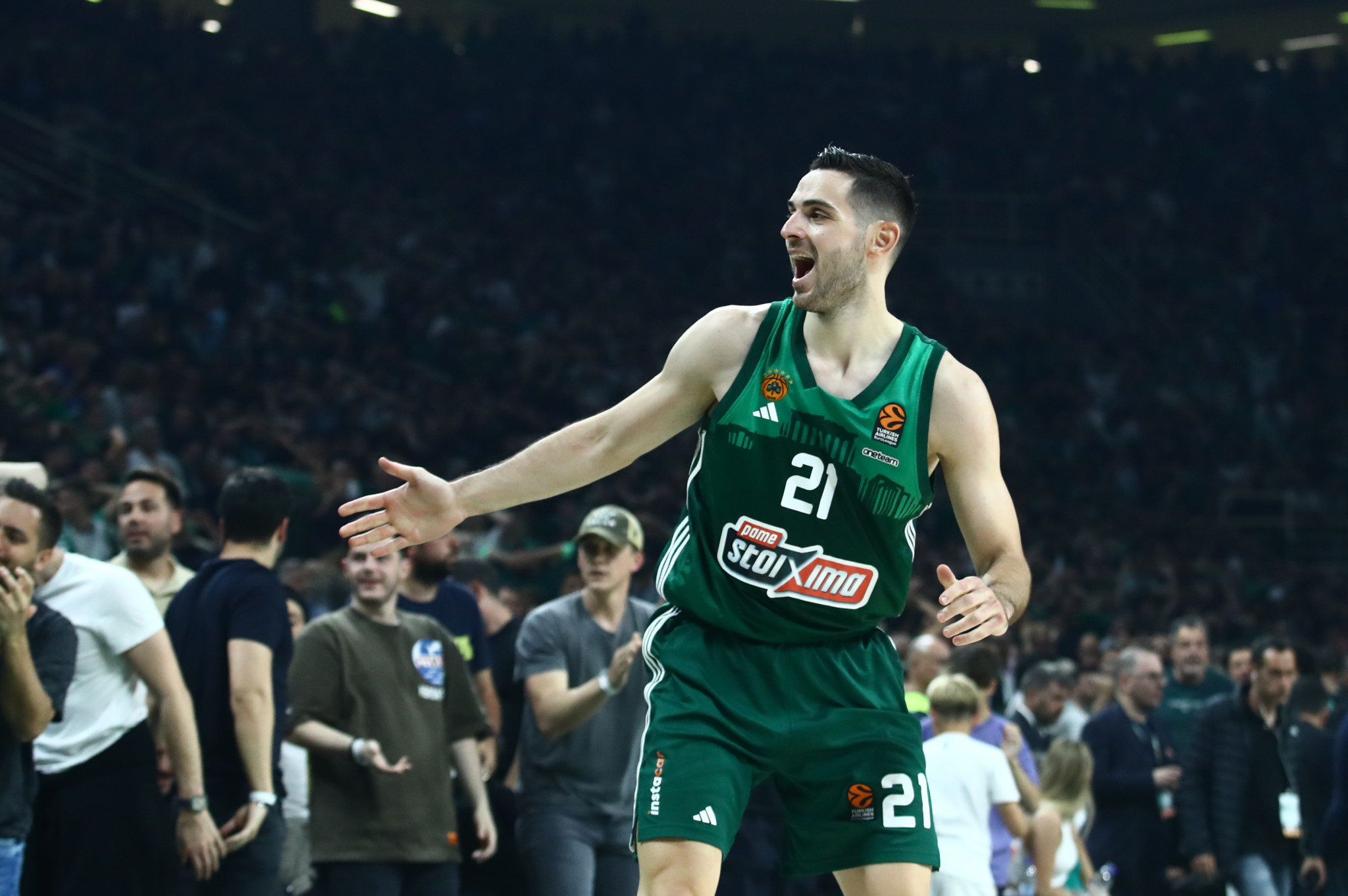 Ο Δημήτρης Κοντός είπε το δικό του αντίο στον Παπαπέτρου: «Ραντεβού στο ΟΑΚΑ»