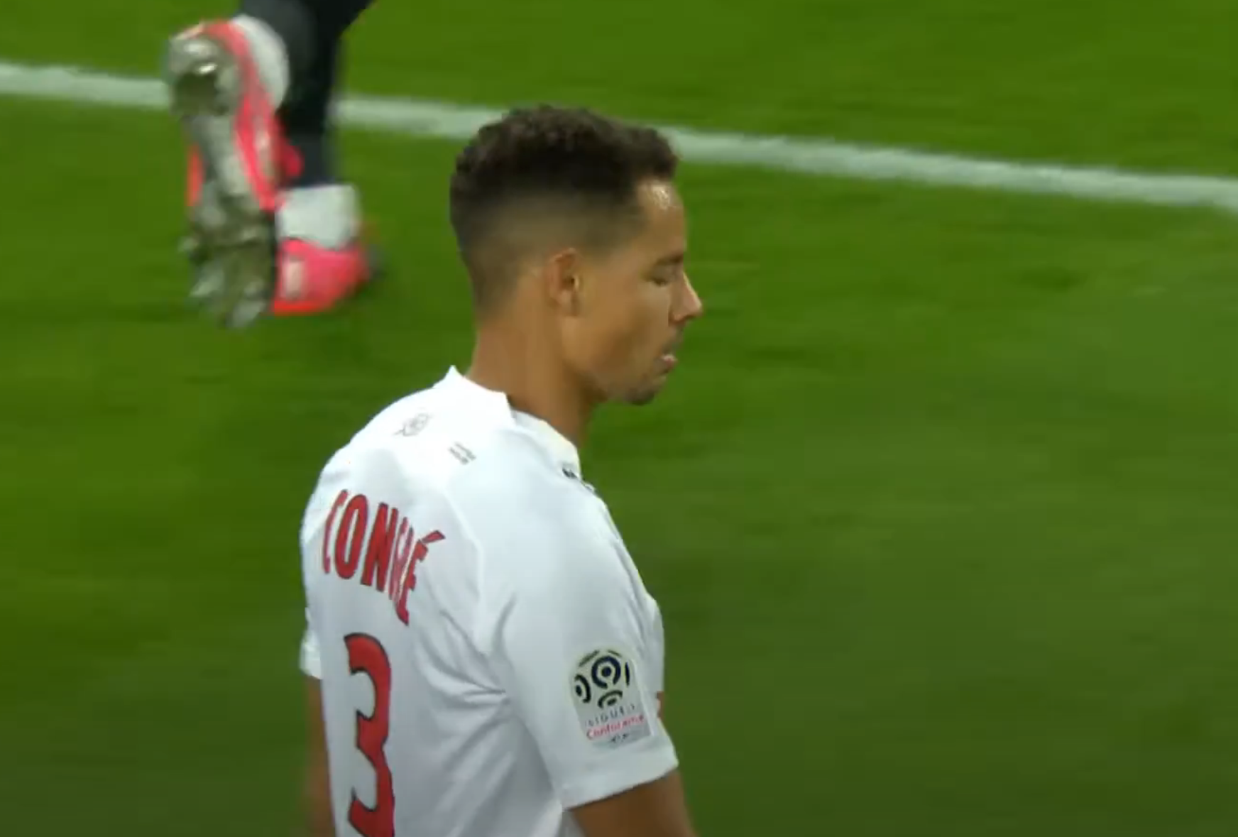 Πρώην αστέρας της Ligue 1 προσπάθησε να αυτοκτονήσει με μαχαίρι