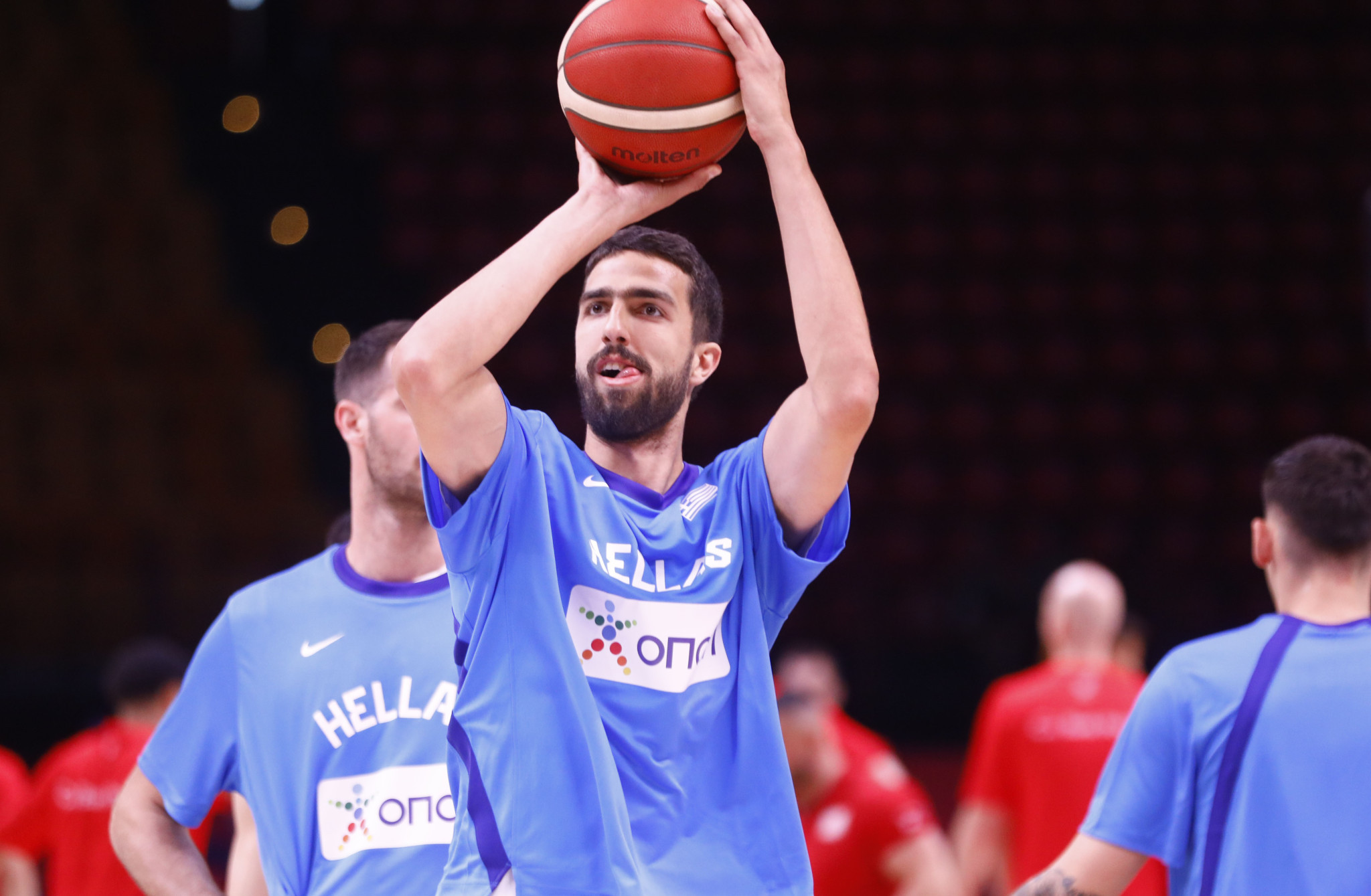 Επίσημα στην Τσεντεβίτα ο Χουγκάζ