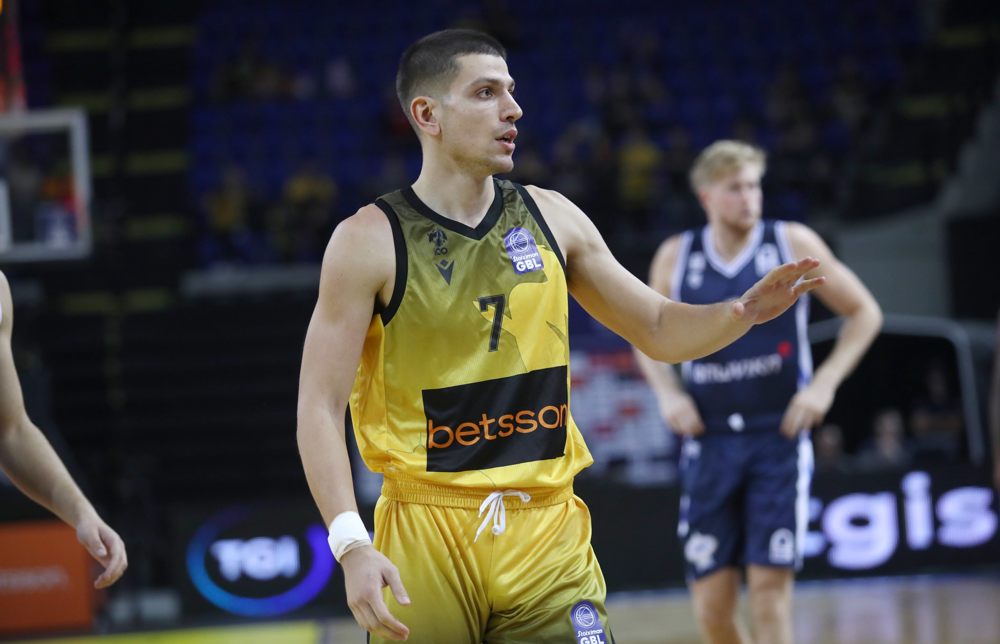 Εβδομάδα οριστικών εξελίξεων με Φλιώνη στην ΑΕΚ