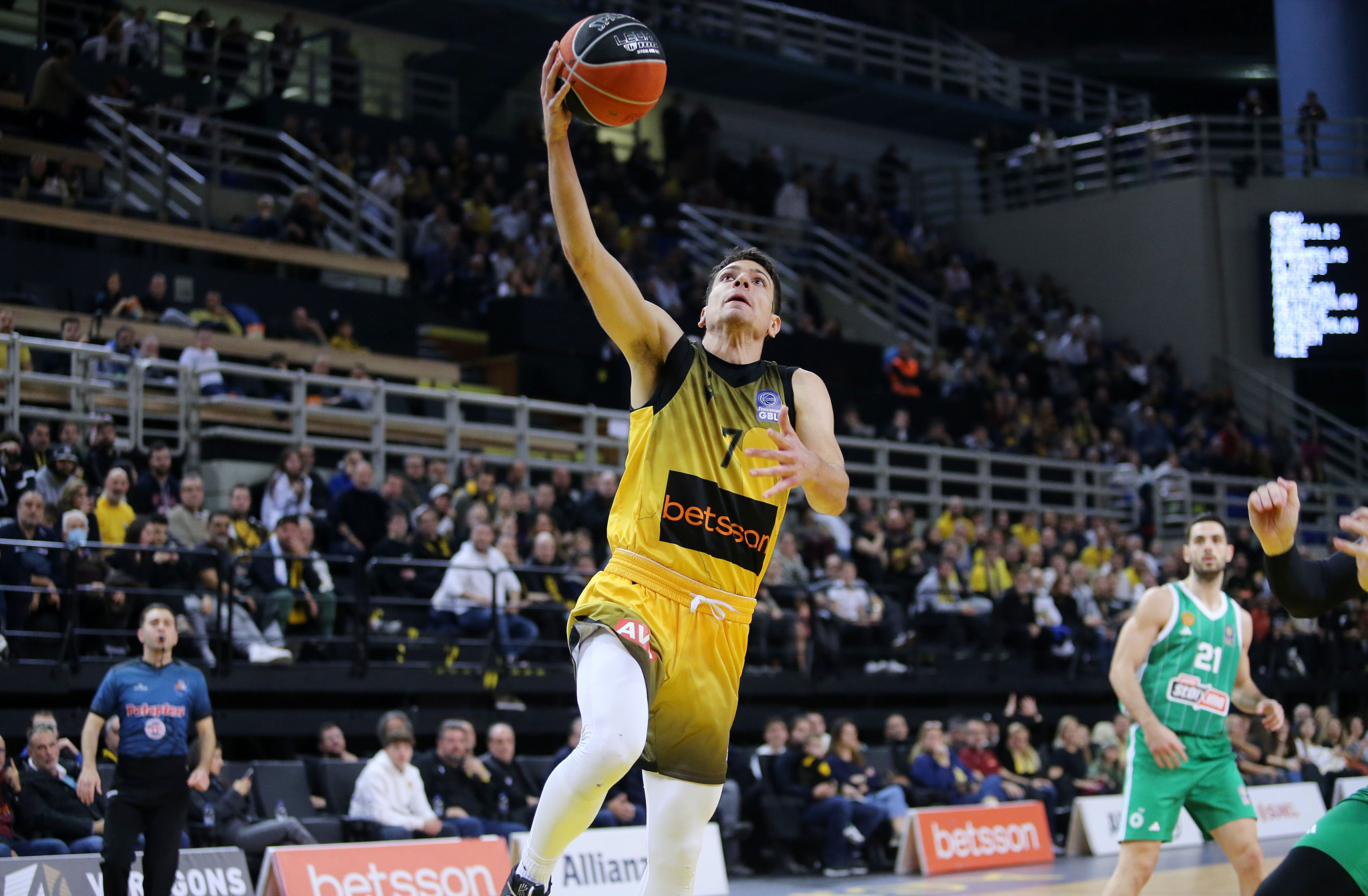 Και τώρα... Φλιώνης: Προ των πυλών η ανανέωση με την ΑΕΚ