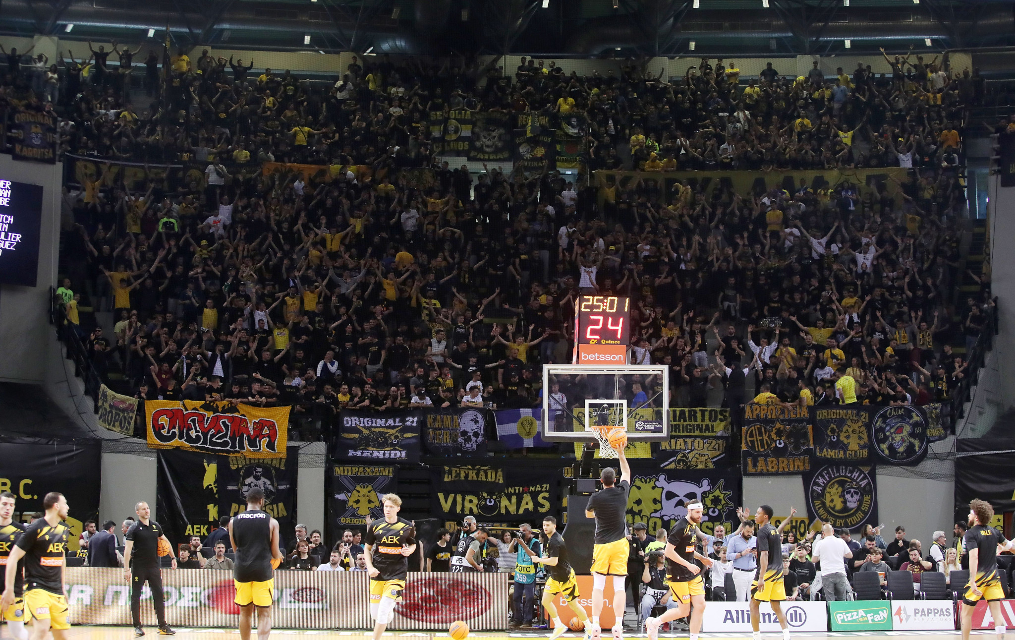 «Έσπασε» το φράγμα των 1.000 διαρκείας η ΑΕΚ