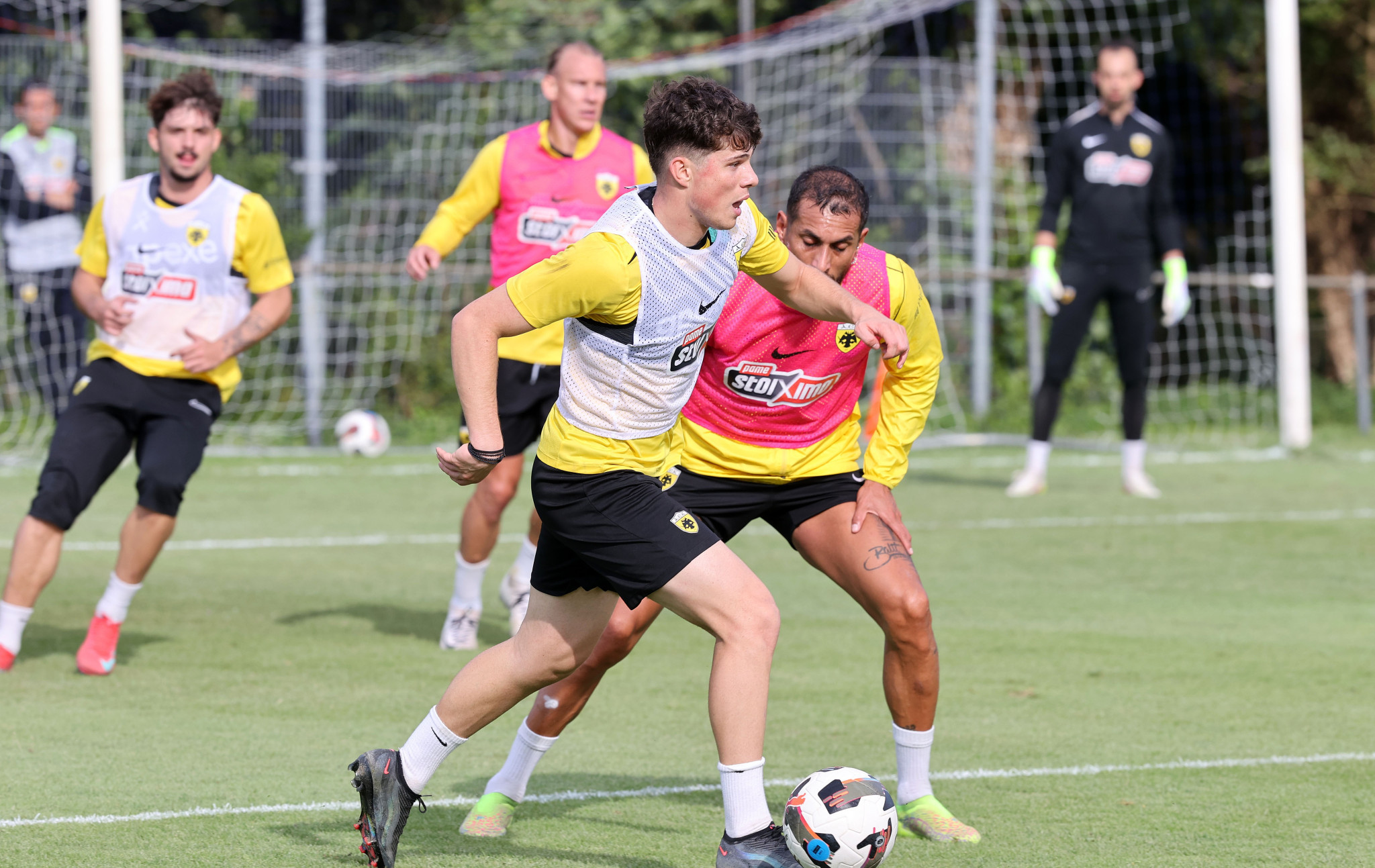 Δουλειά στις στατικές φάσεις από τον Νίκολιτς Δουλειά στις στατικές φάσεις από τον Νίκολιτς