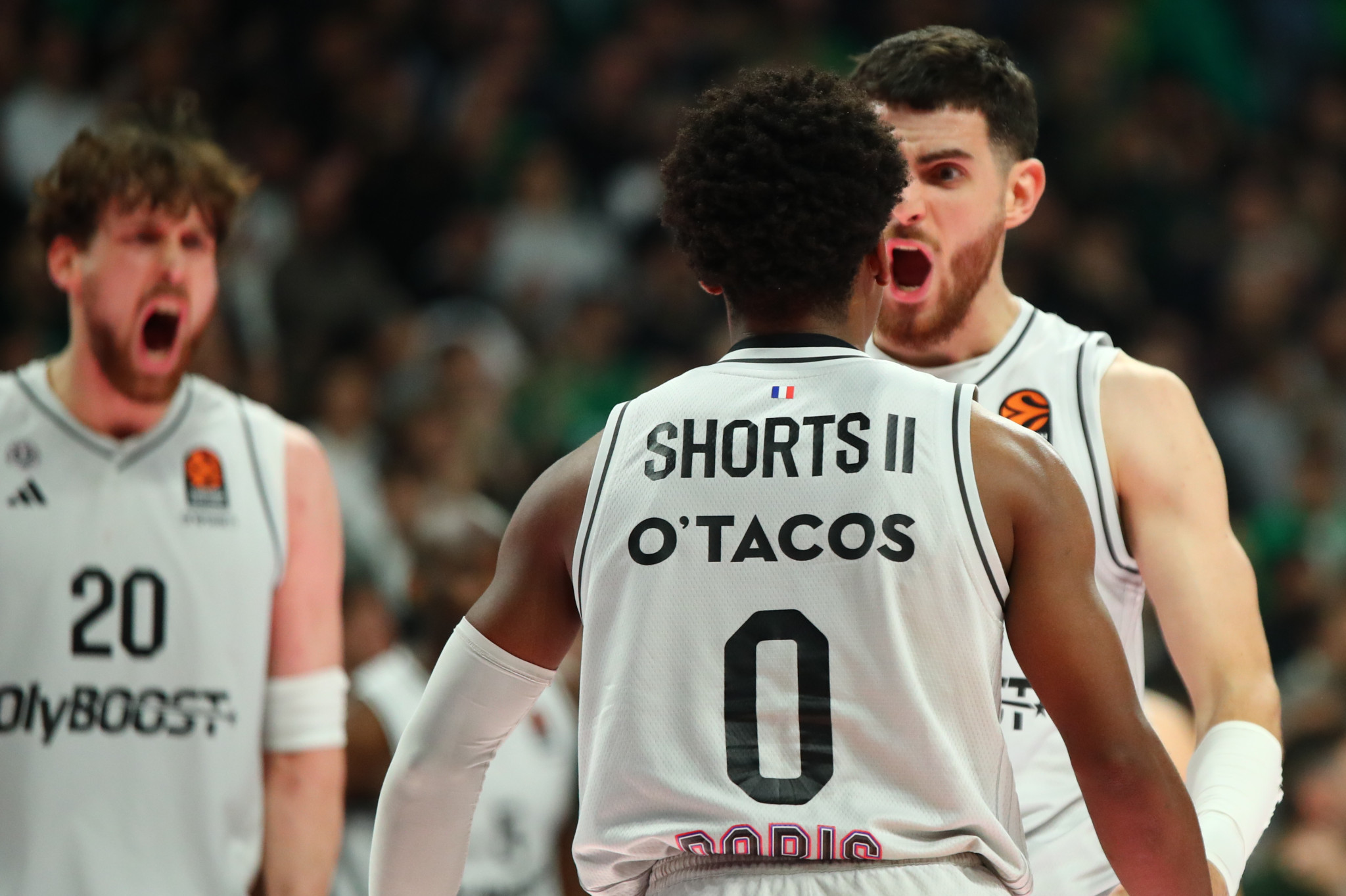 Ένα κουβάρι οι παίκτες της Παρί μετά το Game 5 - Πήρε την μπάλα... σπίτι ο συγκινημένος Σορτς