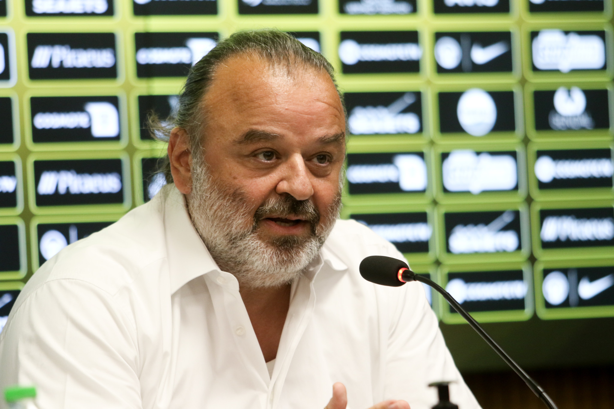 Η ΕΣΗΕΑ πήρε θέση για τον Ηλιόπουλο που αρνήθηκε ερώτηση δημοσιογράφου