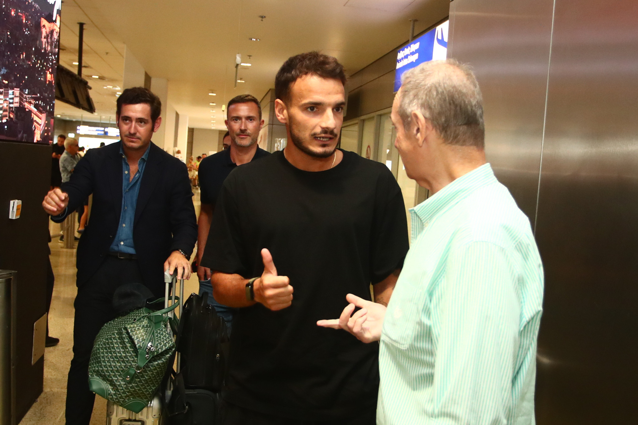 Έφτασε στην Ελλάδα ο Τσιριβέγια