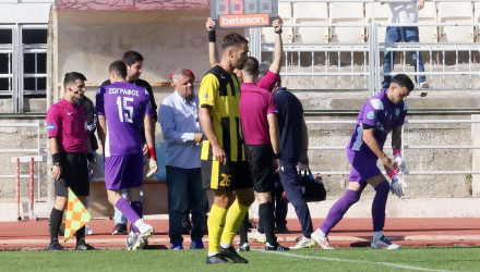Το επίμαχο βίντεο με τα απίστευτα λάθη του τερματοφύλακα της Καβάλας και η... φυγή του από τον αγώνα Το επίμαχο βίντεο με τα απίστευτα λάθη του τερματοφύλακα της Καβάλας και η... φυγή του από τον αγώνα