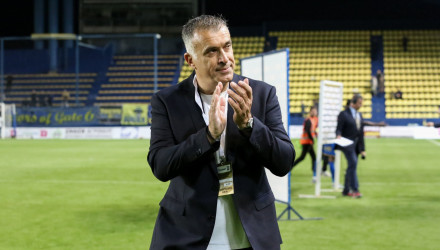 Ο Γιάννης Αναστασίου προειδοποιεί την Αϊντχόφεν: «Αντίπαλος που ταιριάζει στον Ολυμπιακό»