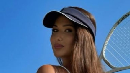 Στην Αθήνα για χάρη του Τζόκοβιτς η πιο όμορφη τενίστρια του κόσμου  (photos)