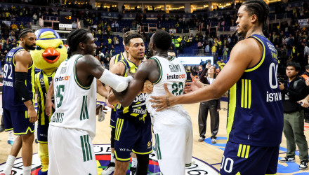 «Χοντρό» επεισόδιο Γκραντ με Μπόλντγουιν - Πιάστηκαν στα χέρια (video)