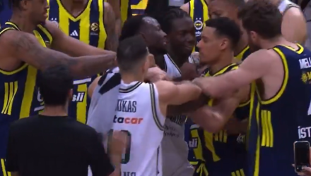 «Χοντρό» επεισόδιο Γκραντ με Μπόλντγουιν - Πιάστηκαν στα χέρια (video)