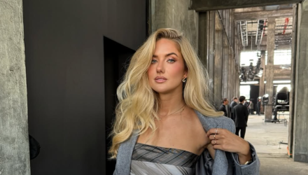 Εμφάνιση πέρα από κάθε φαντασία - Με «καυτό» φόρεμα  στο ρεβεγιόν η πιο σέξι αθλήτρια στον κόσμο (photos)