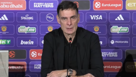 Μπαρτζώκας: «Ο Ναν έπαιζε σαν να ήταν μόνος του, κανείς δεν μπορεί να αμφισβητήσει τον Βεζένκοφ»