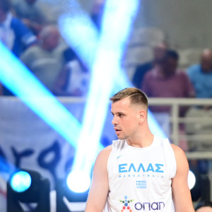 Στην Κίνα ο Αγραβάνης για να συνεχίσει εκεί την καριέρα του