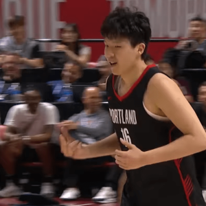 Ο Χάνσεν έδειξε στο ντεμπούτο του στη Summer League πως όντως είναι ο «Κινέζος Γιόκιτς» (video)