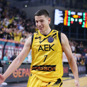 Η ΑΕΚ Betsson έδειξε τι σημαίνει ο Φλιώνης με το συμβόλαιο που του έδωσε