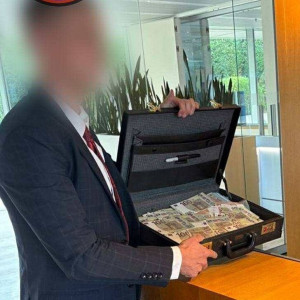 Οπαδοί της Κρίσταλ Πάλας έκαναν ντου στα γραφεία της UEFA