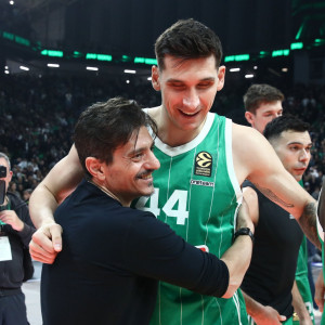 Ο Γιαννακόπουλος προανήγγειλε την ανανέωση του Μήτογλου: «Θα είναι πενταετίας!»