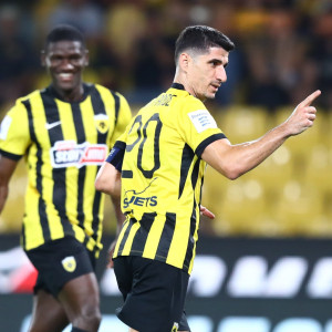 Μάνταλος με πέναλτι και Ζίνι γρήγορα το 2-0 της ΑΕΚ επί του Πανσερραϊκού (video)