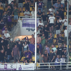 Μικρή ένταση από τους οπαδούς της Άντερλεχτ στις κερκίδες