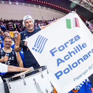 «Forza Polonara»: Το συγκινητικό πανό των «Πελαργών» για τον μαχητή Ακίλε